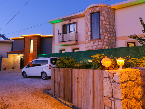  gece  -  Kasım
  | Kaş Bayındır'da Doğa Manzaralı, Korunaklı Muhafazakar Villa